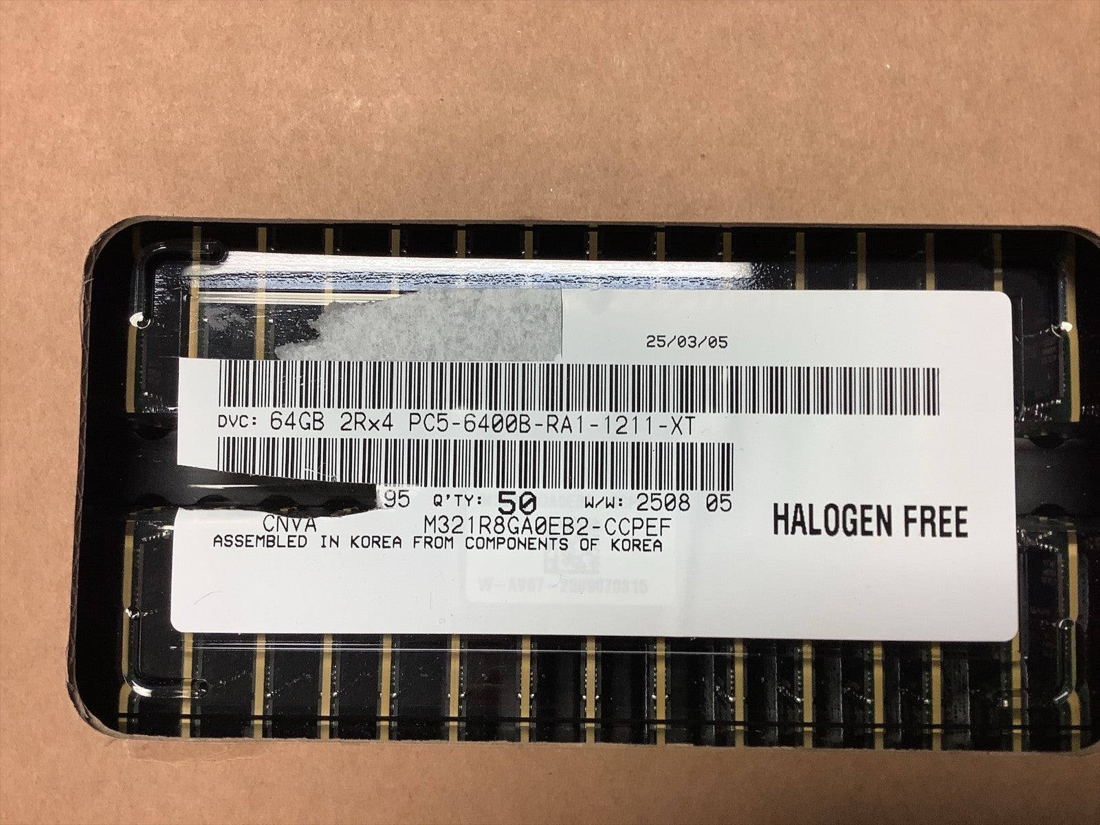 M321R8GA0EB2-CCP SAMSUNG 64GB (1X64GB) 2RX4 PC5-6400B RDIMM MEMORY