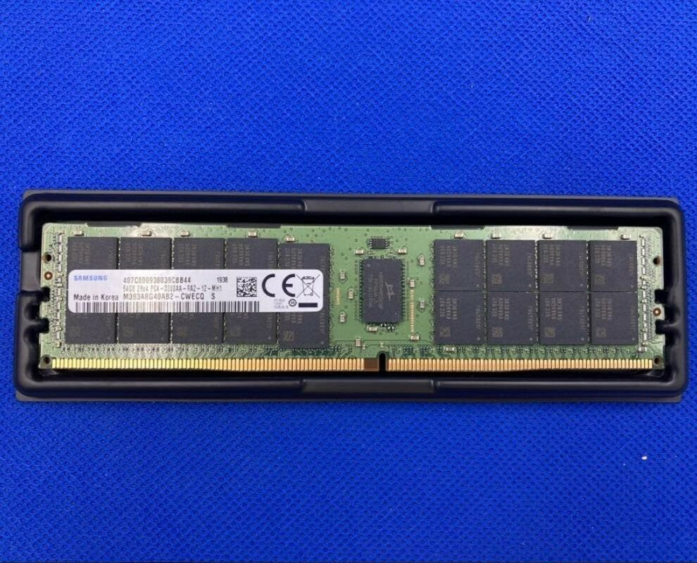 M393A8G40AB2-CWE SAMSUNG 64GB (1X64GB) 2RX4 PC4-3200A MEMORY