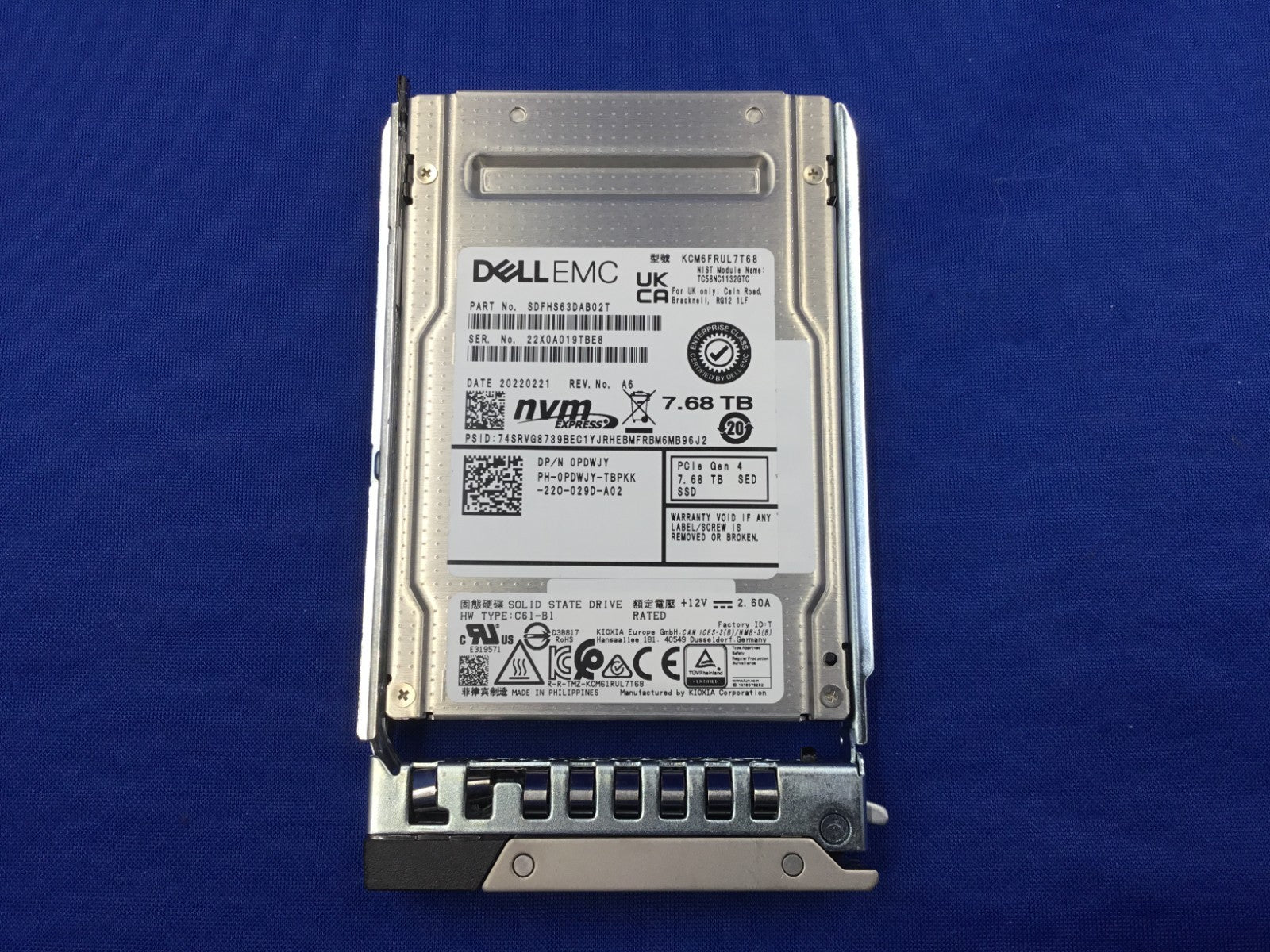 PDWJY Dell 7.68TB PCIe Gen 4 NVMe RI U.3 SED 2.5" SSD 0PDWJY KCM6FRUL7T68
