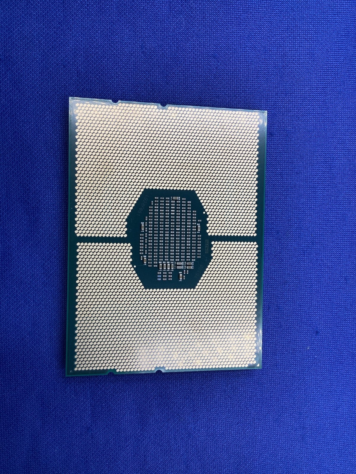 SRFB9  INTEL XEON 12 CORE CPU SILVER 4214 16.5MB 2.20GHZ CPU