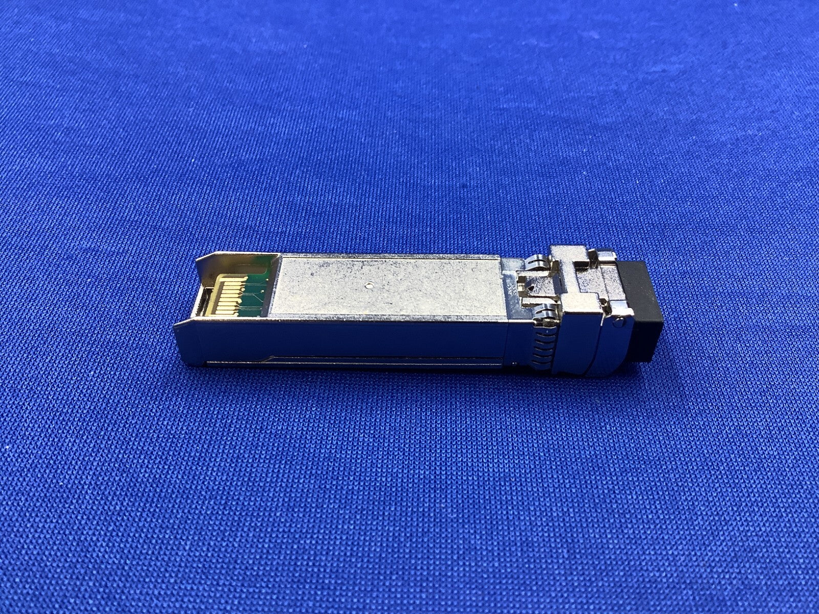 HPE JL293A HPE X190 25G SFP28 LC SR 100M MMF TRANSCEIVER JL293-61001