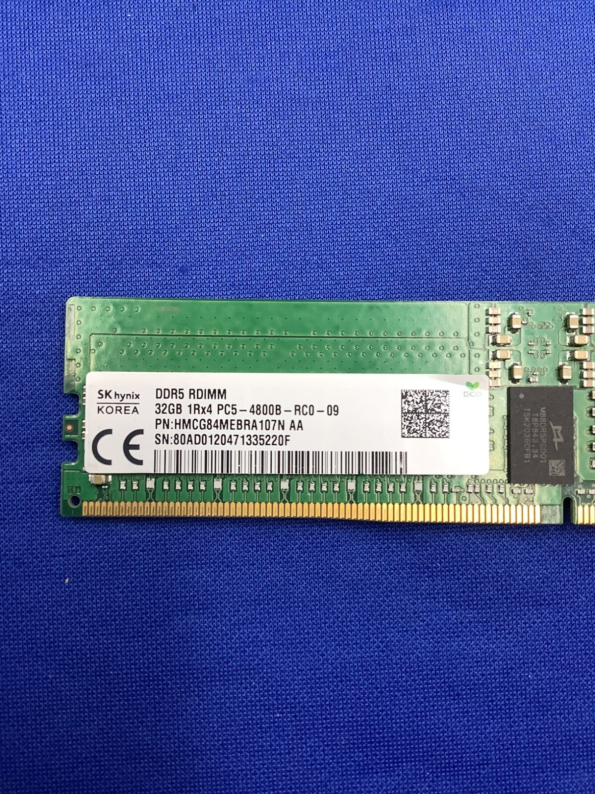 HMCG84MEBRA107N HYNIX 32GB (1X32GB) 1RX4 PC5-4800B ECC RDIMM MEMORY