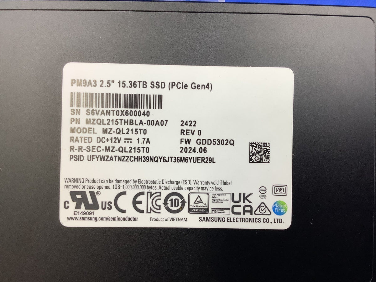 MZ-QL215T0 Samsung PM9A3 15.36TB PCI Express 4.0 X4 Nvme 2.5inch U.2 SSD