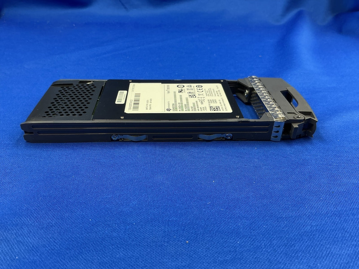 X357A XS7680SE70084 Netapp Nytro 3131 3.84TB SAS 12Gbps 2.5'' SSD