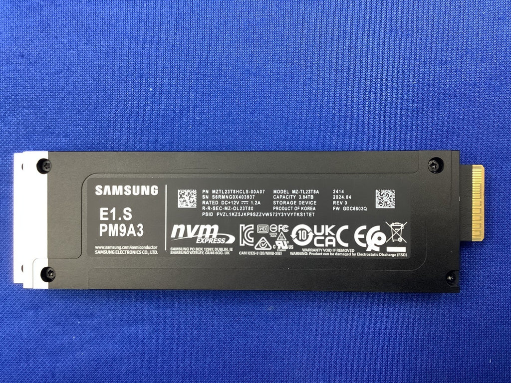 MZ-TL23T8A  Samsung PM9A3 3.84TB E1.S 9.5 mm NVMe PCIe 4.0 SSD MZTL23T8HCLS