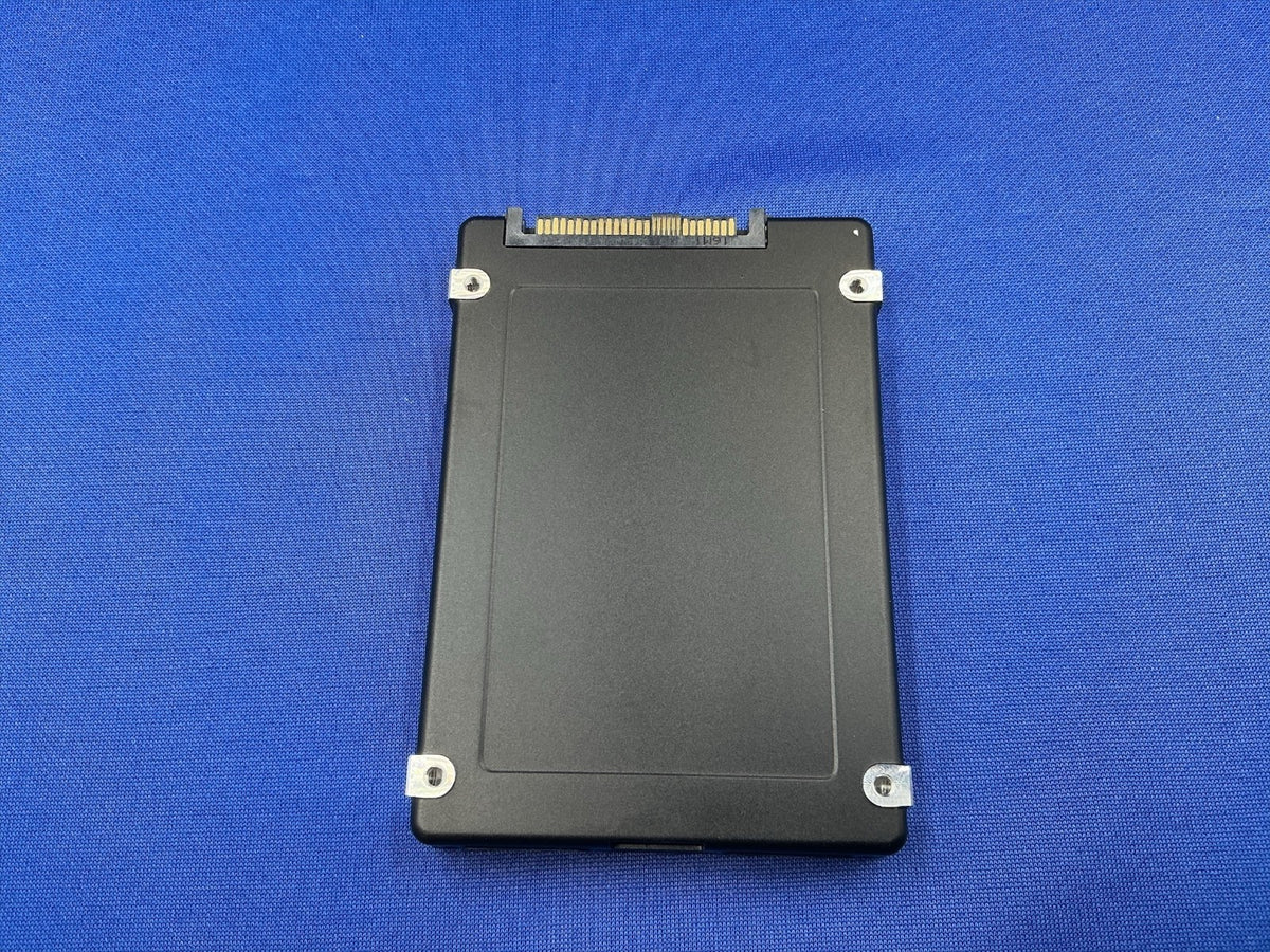 DX74Y Dell 7.68TB PCIe4.0 NVMe Read Intensive 2.5'' U.2 SSD MZ-WLR7T60 0DX74Y
