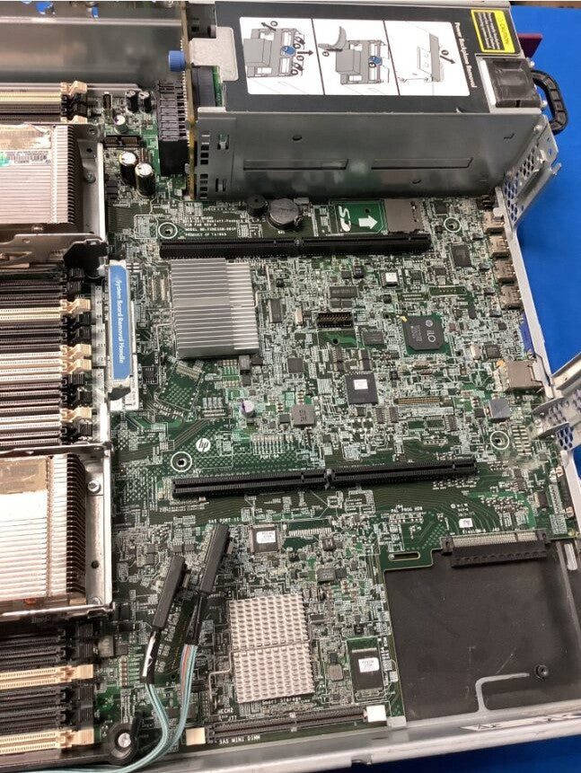 HP ProLiant DL380P G8 8x SFF Server Chassis w/ 662530-001 6x Fan 2 PSU 2heatsink