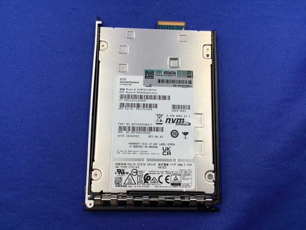 P61196-B21 HPE 6.4TB NVMe Gen5 MU E3S CM7-V Series KCM7XVJE6T40 SSD P61439-001