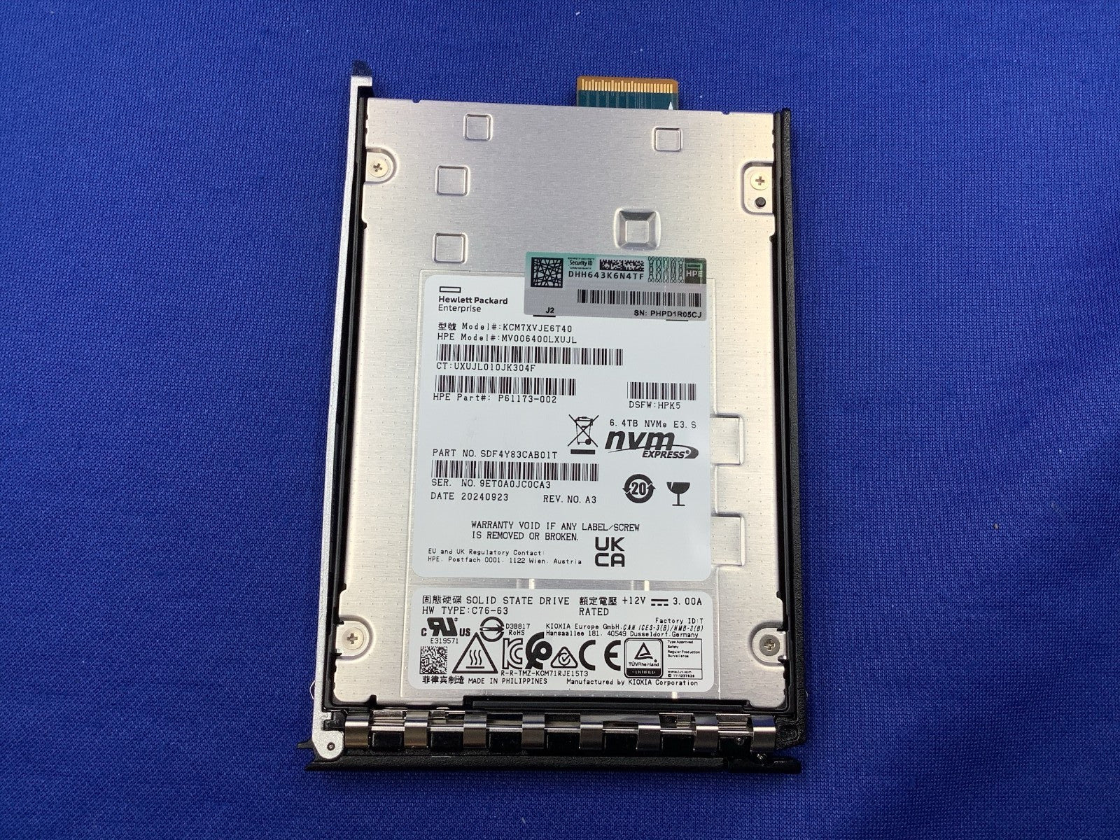 P61196-B21 HPE 6.4TB NVMe Gen5 MU E3S CM7-V Series KCM7XVJE6T40 SSD P61439-001