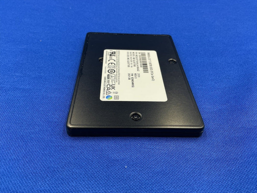 MZ-QLB7T6B Samsung PM983a 7.68TB 2.5In PCIe Gen3 NVMe U.2 SSD MZQLB7T6HALA