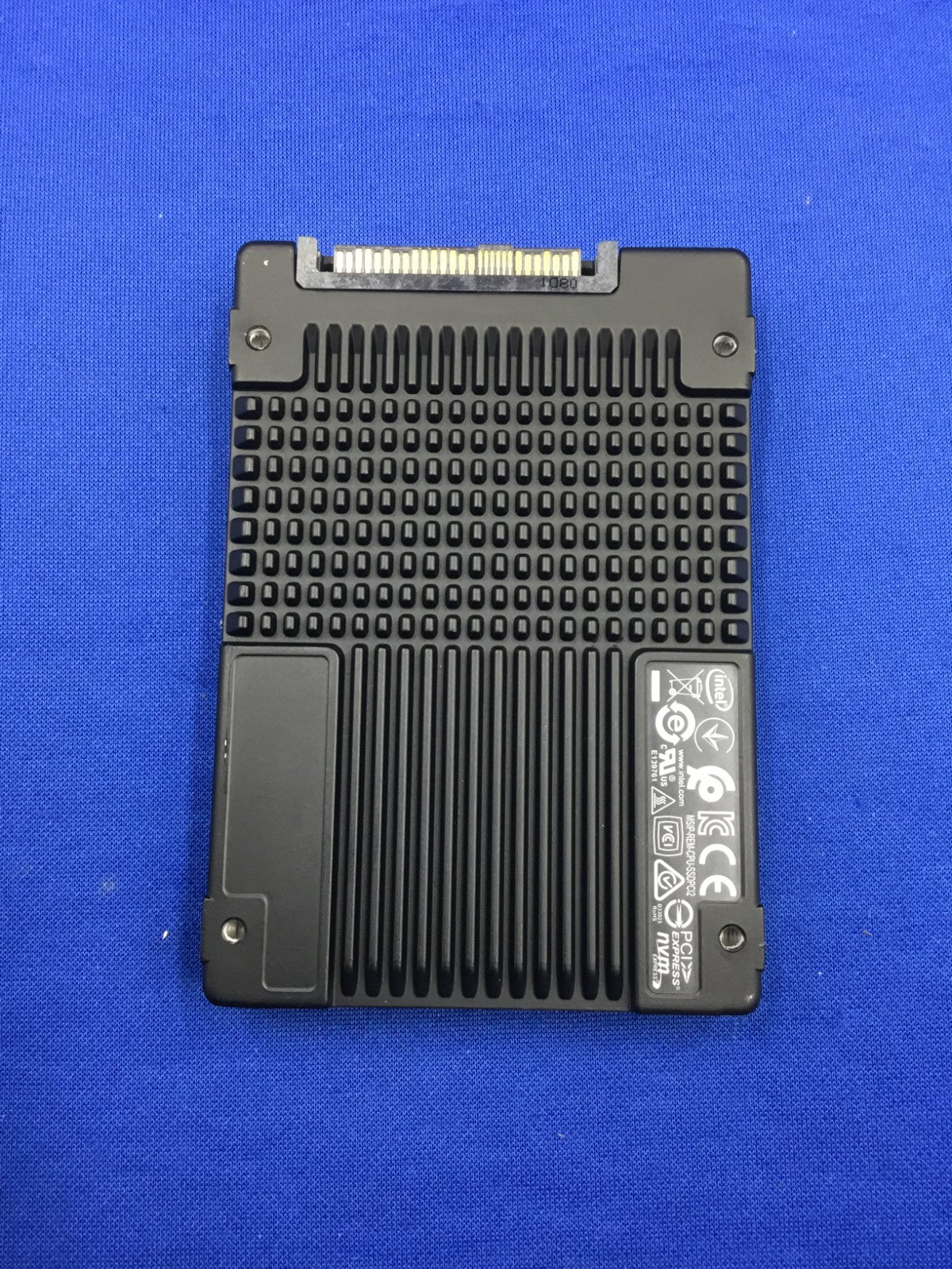 Intel Optane P4800X Series 750GB NVME U.2 PCIe 3.0 2.5'' SSD SSDPE21K750GA