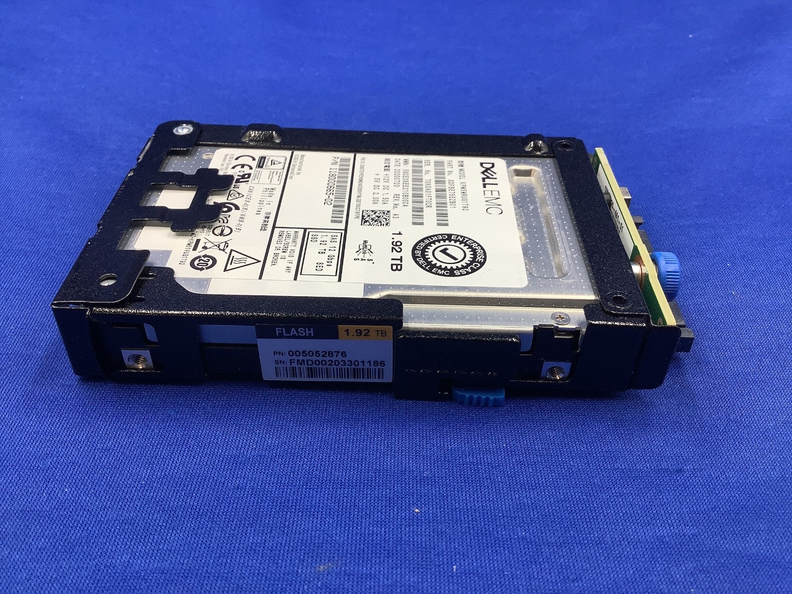 EMC 005052876 1.92TB SAS 12gbps 2.5in SSD KPM5WRUG1T92 118000665-02