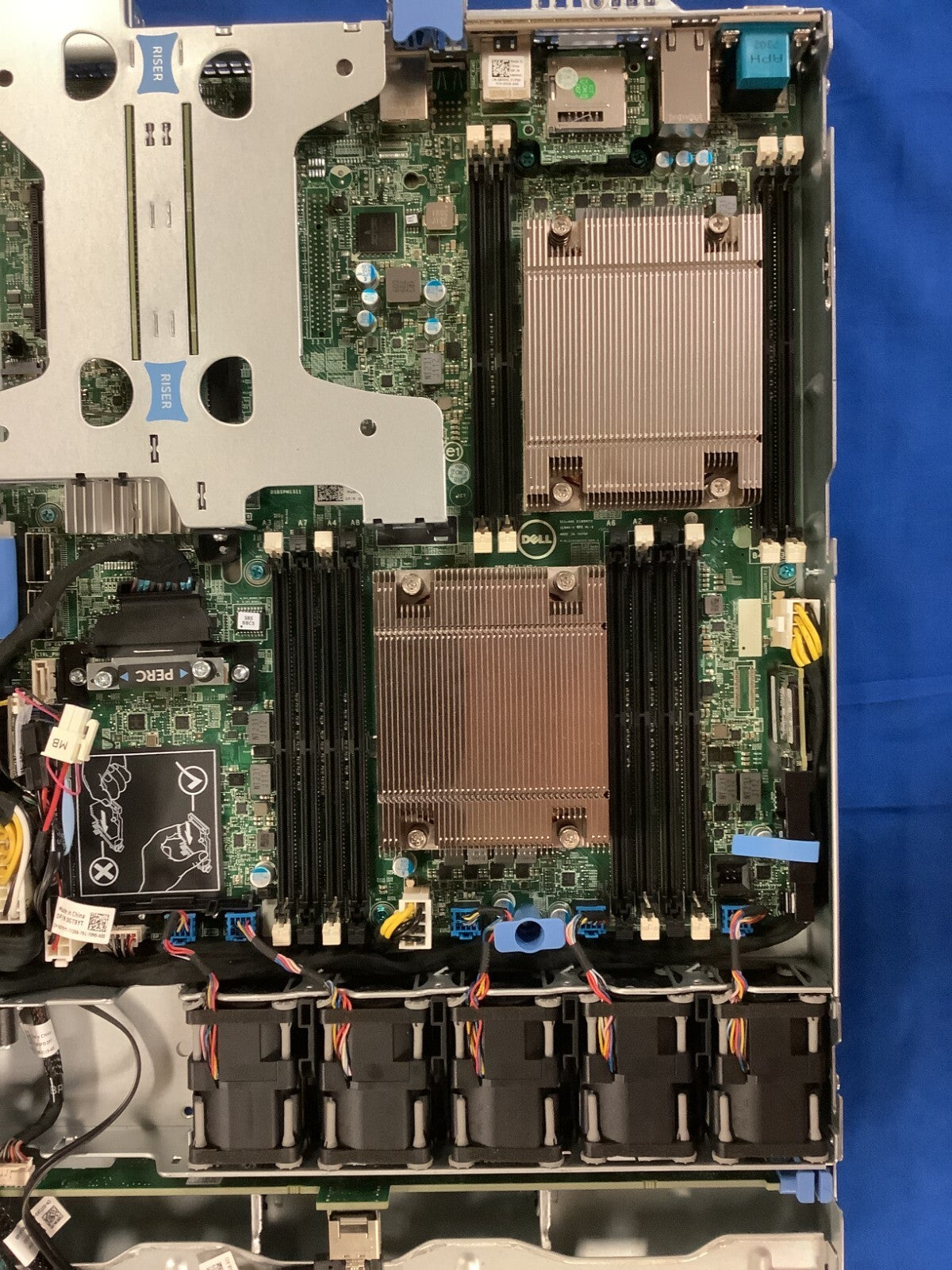 Dell EMC XC430 4-Bay 3.5" MOBO: CN7X8, 2x 550W PSU, Fans, Cables, & 16GB SD Card