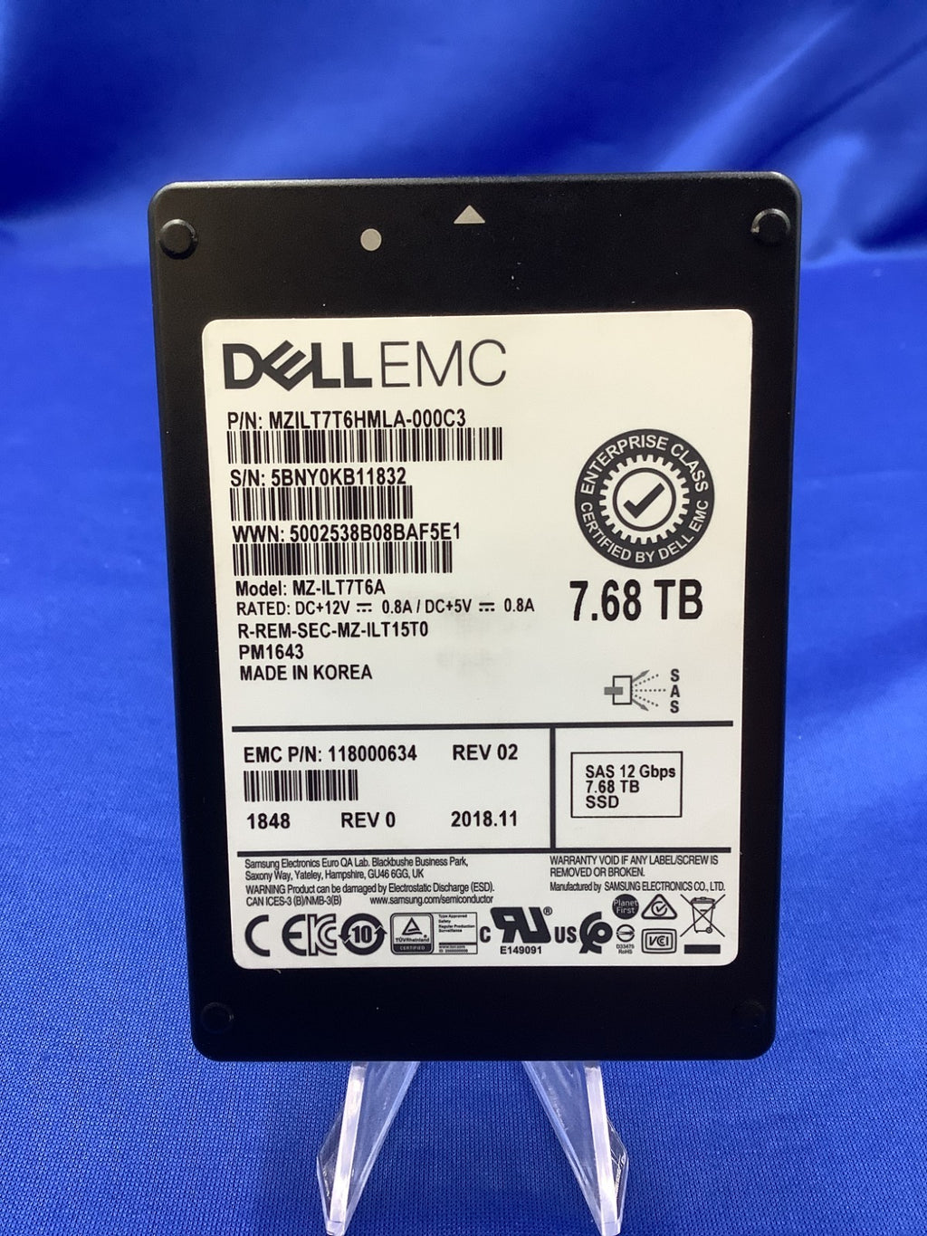 118000634 EMC Samsung PM1643 Series 7.68TB 12Gb/s SAS 2.5" SSD MZ-ILT7T6A
