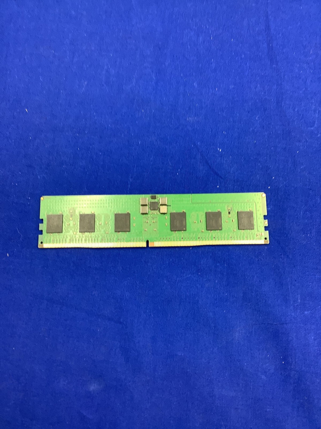 MTC10F1084S1RC48BA1 MICRON 16GB (1X16GB) 1Rx8 PC5-4800B SERVER MEMORY