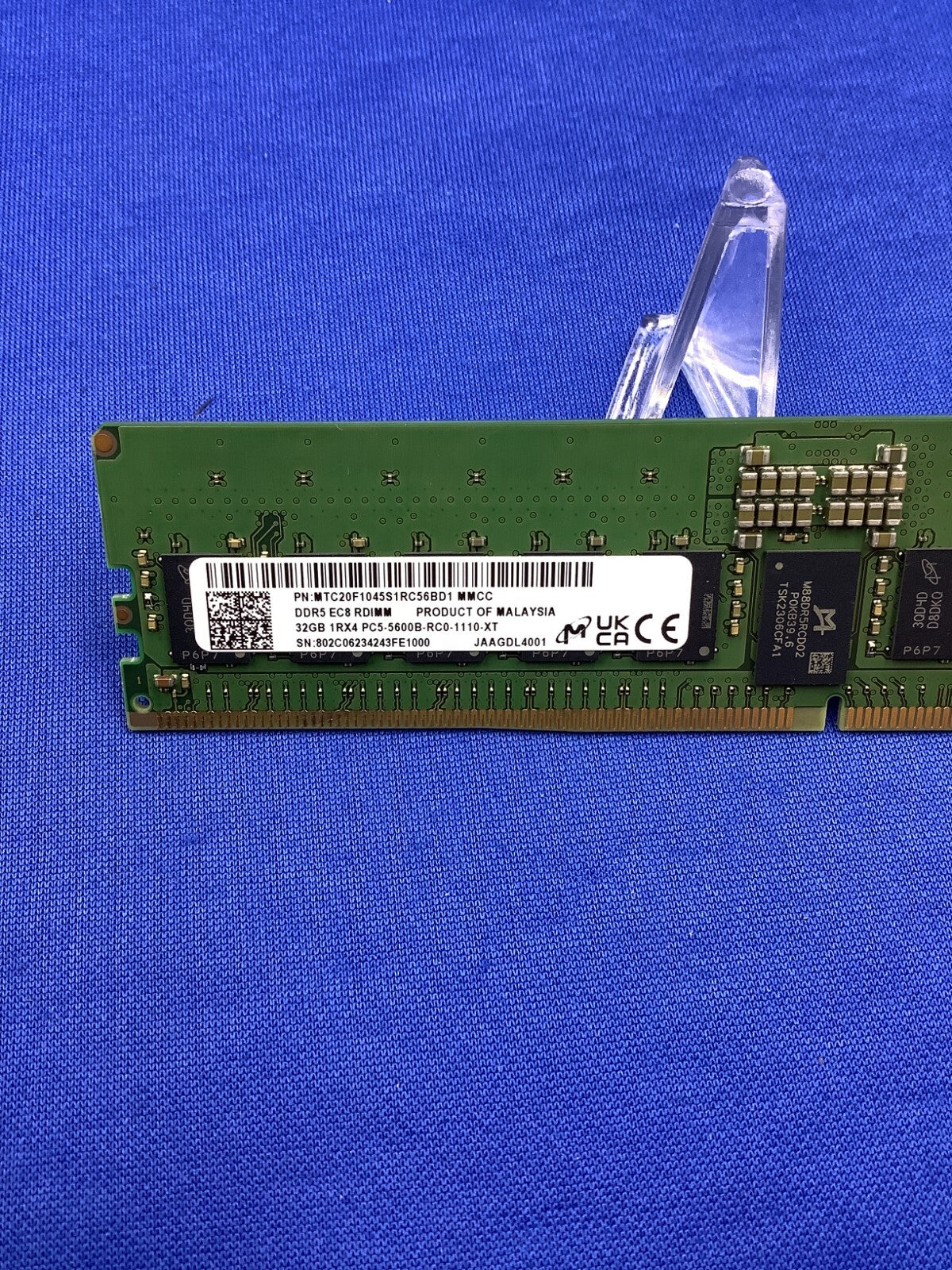 MTC20F1045S1RC56BD1 MICRON 32GB (1x32GB) 1Rx4 PC5-5600B MEMORY