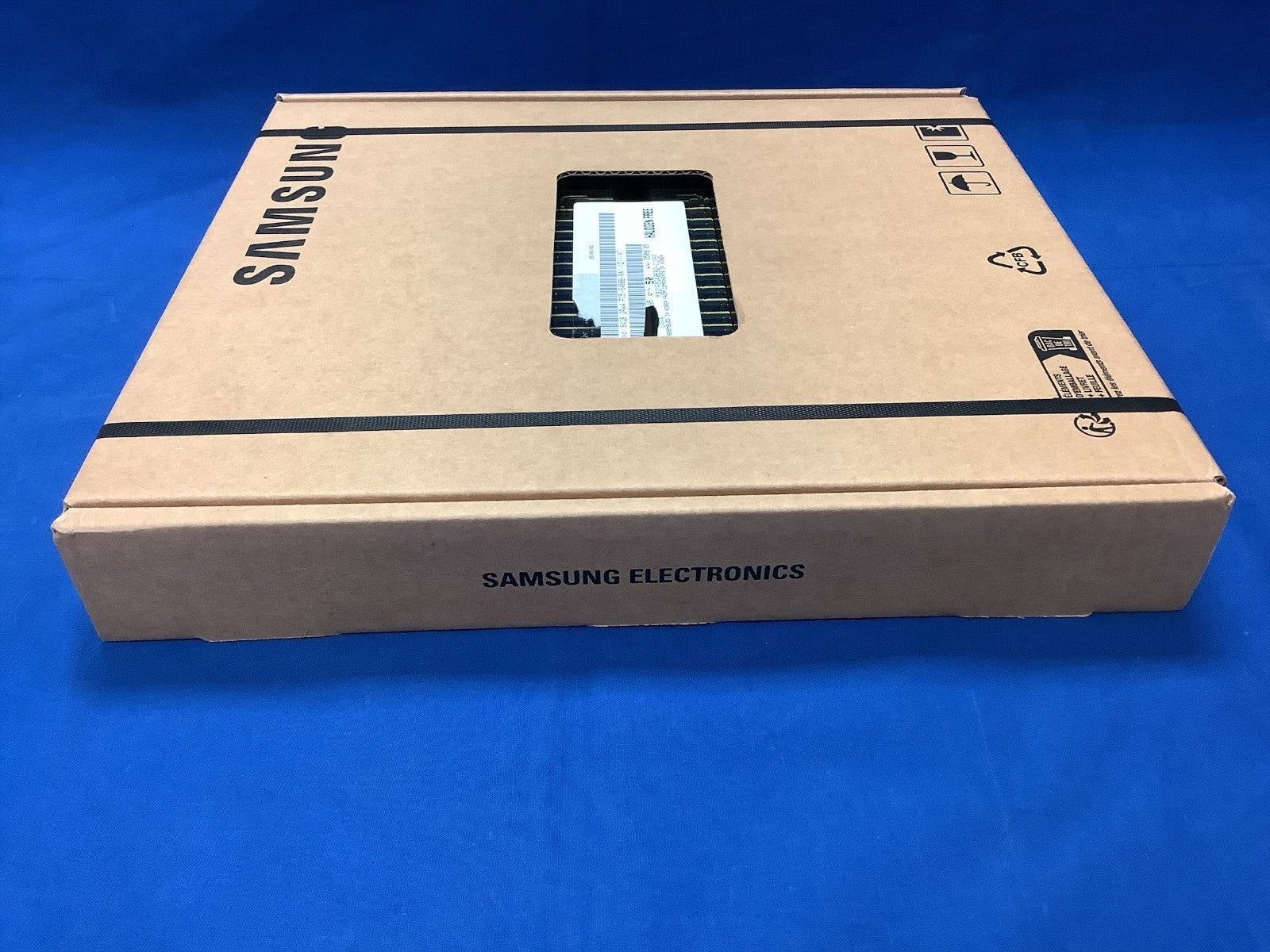 M321R8GA0EB2-CCP SAMSUNG 64GB (1X64GB) 2RX4 PC5-6400B RDIMM MEMORY
