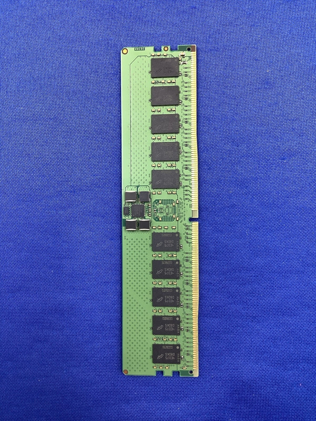 MTC20F2085S1RC56BD1 MICRON 32GB (1X32GB) 2RX8 PC5-5600B RDIMM MEMORY