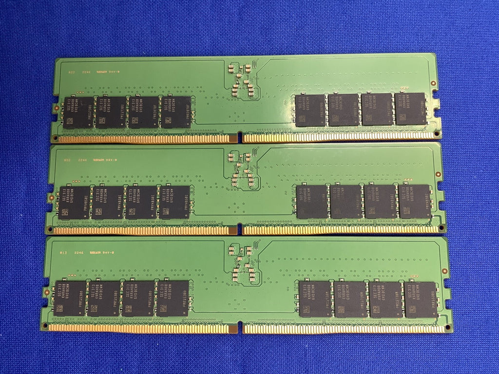 M323R4GA3DB0-CWM Samsung 32GB (1X32GB) 2Rx8 PC5-5600B UDIMM MEMORY