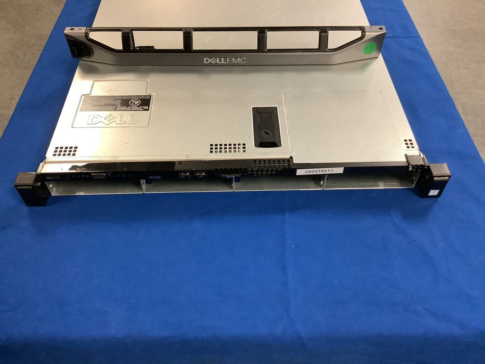 Dell EMC XC430 4-Bay 3.5" MOBO: CN7X8, 2x 550W PSU, Fans, Cables