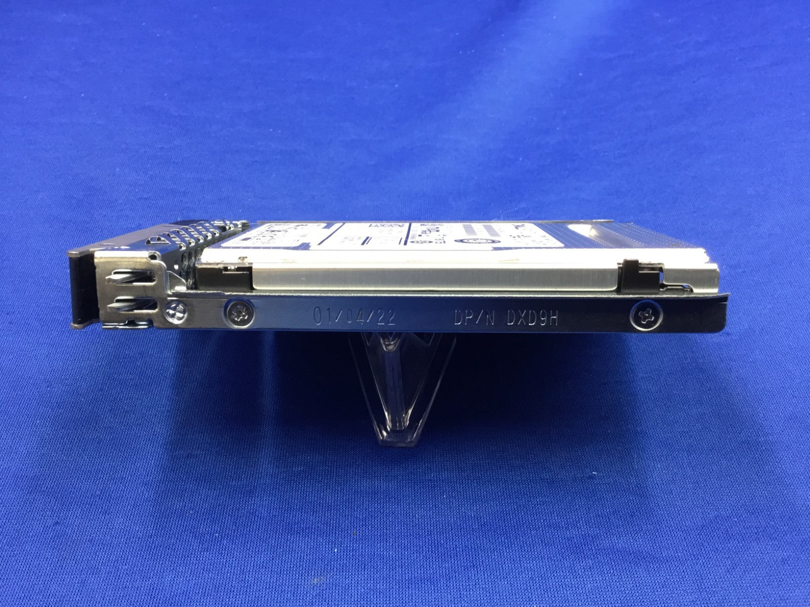 PDWJY Dell 7.68TB PCIe Gen 4 NVMe RI U.3 SED 2.5" SSD 0PDWJY KCM6FRUL7T68