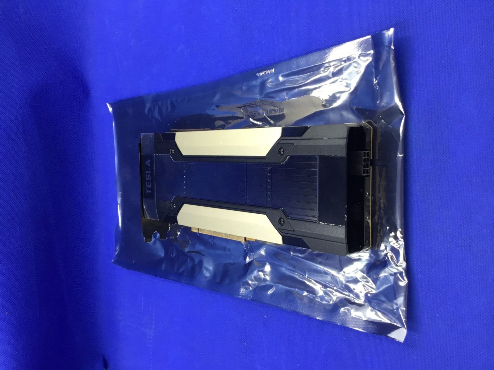 NVIDIA Tesla V100 16GB HBM2 Passive CUDA GPU Accelerator Card 699-2G500-0200-500