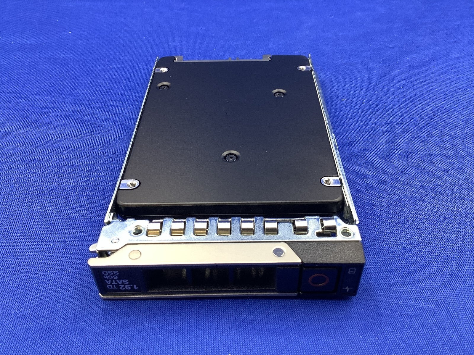 9F9Y6 Dell 1.92TB SATA 6Gbps Read Intensive 2.5'' SSD 09F9Y6 MZ-7LH1T9C