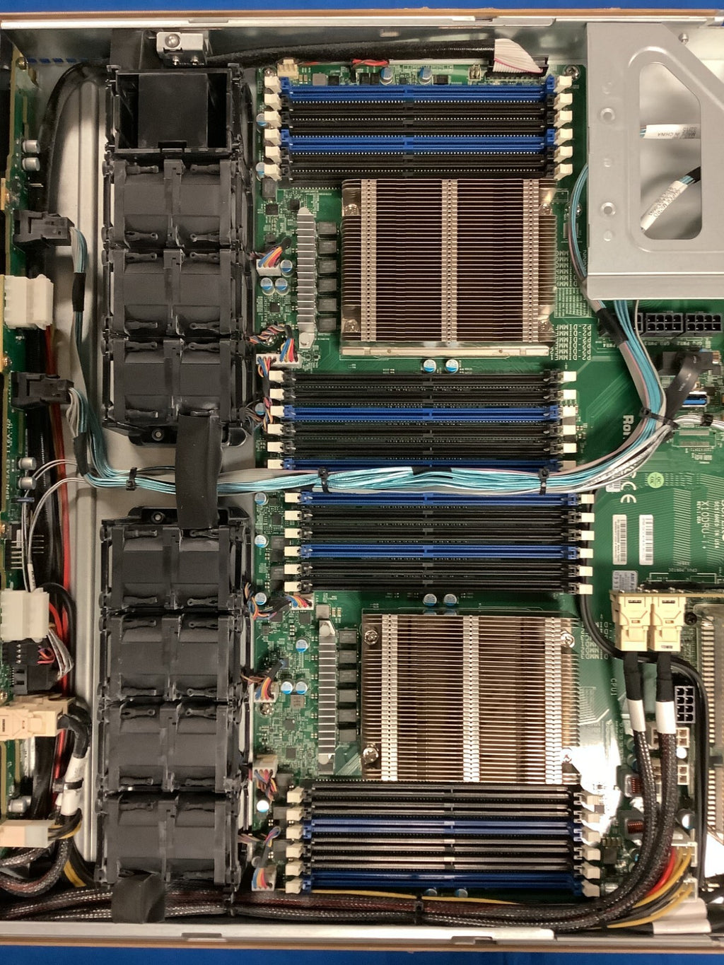 Supermicro SYS-1028U-TNRTP+ 750Wx2 PSU  64GB Internal SSD Fans and cables