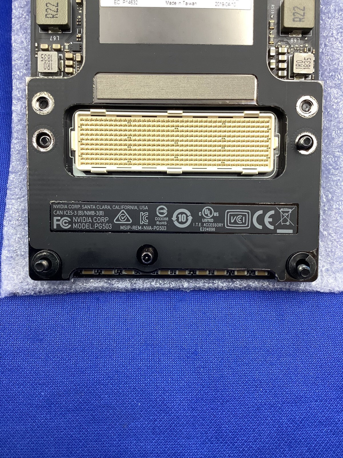 NVIDIA Tesla V100 SXM2 32GB GPU Accelerator V100-SXM2-32GB