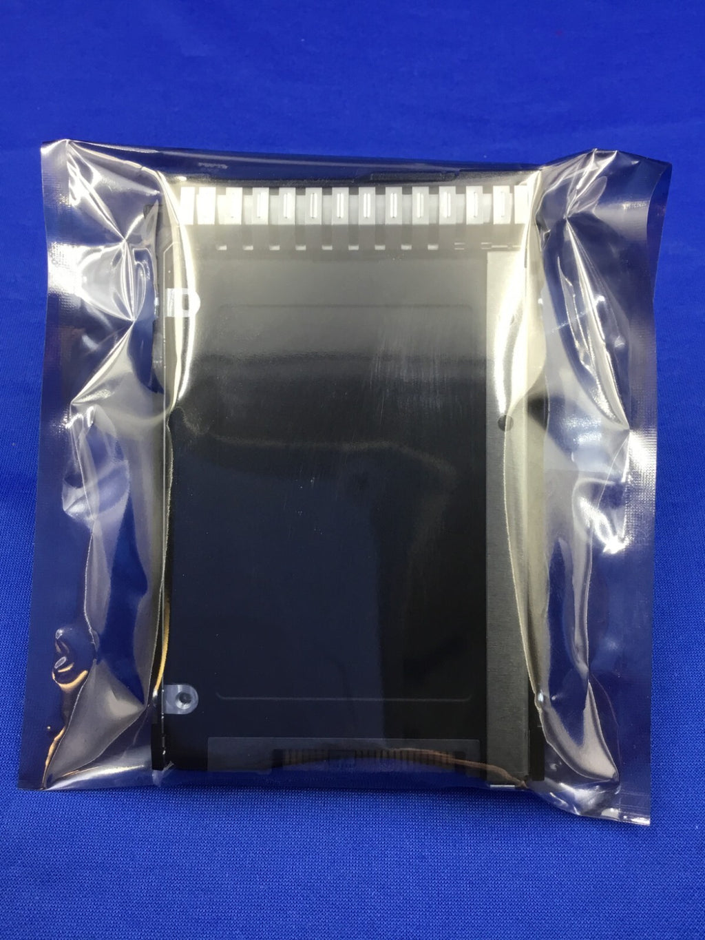 P49036-B21 HPE 3.84TB SAS 24G READ INTENSIVE SFF SC PM1653  SSD P49728-001