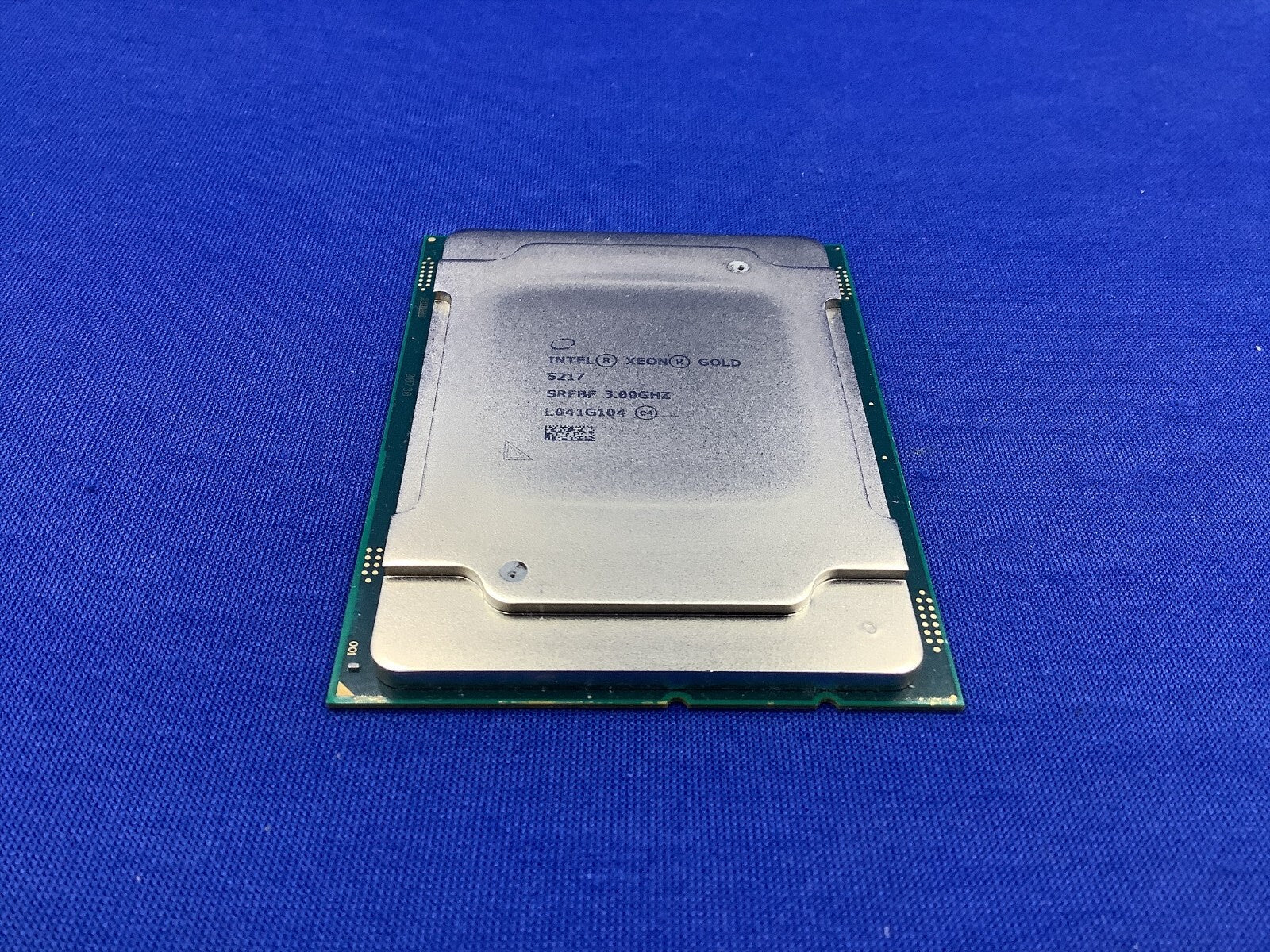 SRFBF Intel Xeon Gold 5217 8 Core 3.00GHz 11MB L3 Cache 115W CPU CD8069504214302