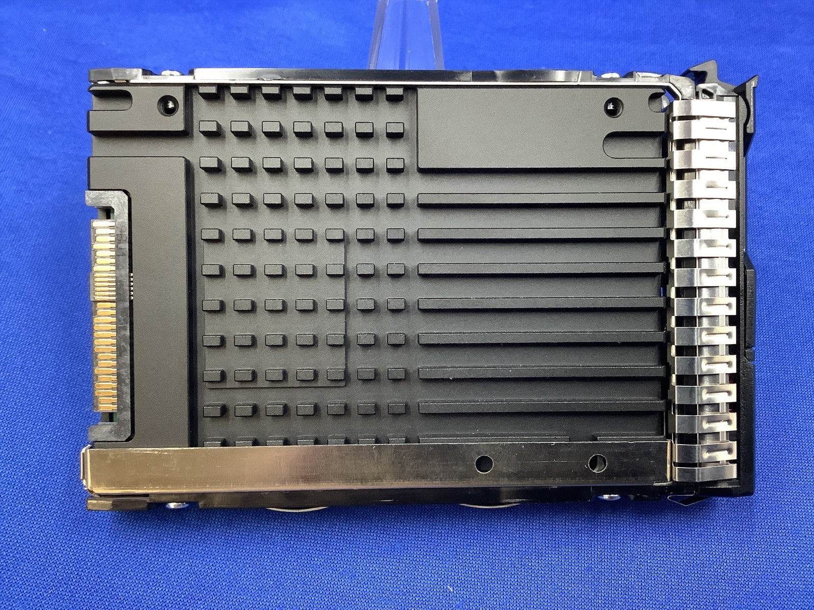 P22754-B21 HPE 15.36TB NVMe PCIe 3.0x4 U.2 READ INTENSIVE 9300 PRO P23102-001