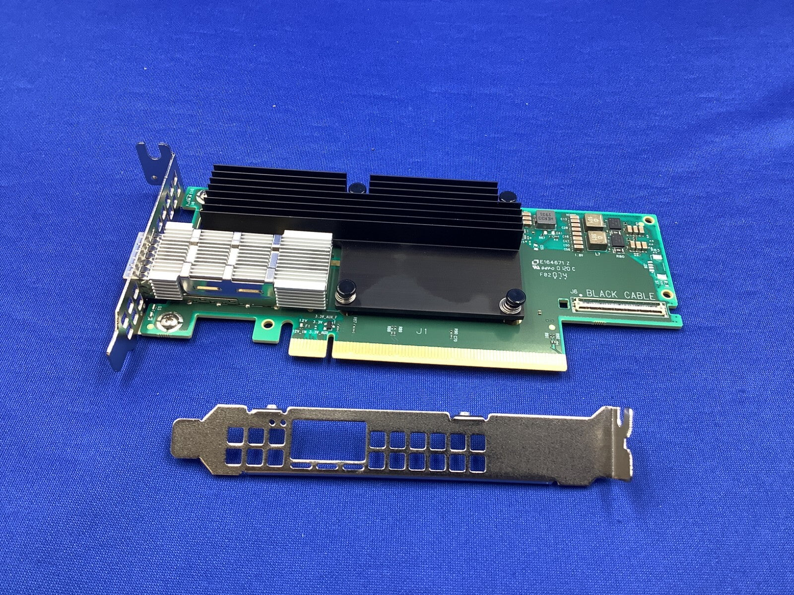 MCX653105A-HDAT Mellanox ConnectX-6 1Port HDR 100/ 200GbE QSFP56 Adapter