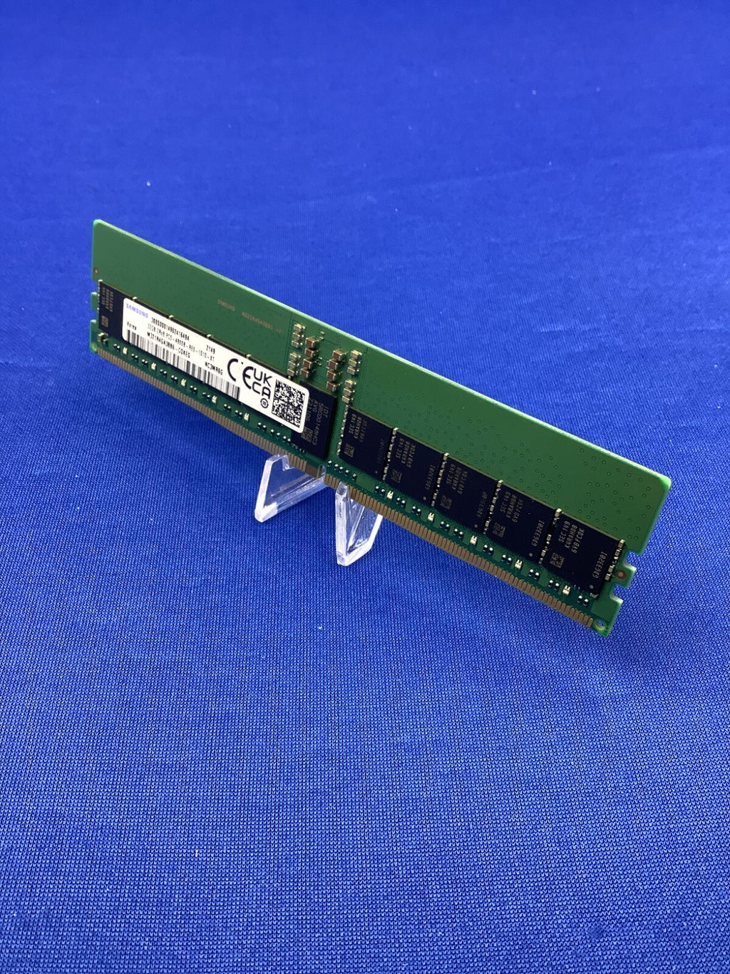 M321R4GA3BB6-CQK SAMSUNG 32G (1X32GB) 2RX8 PC5-4800B RDIMM MEMORY