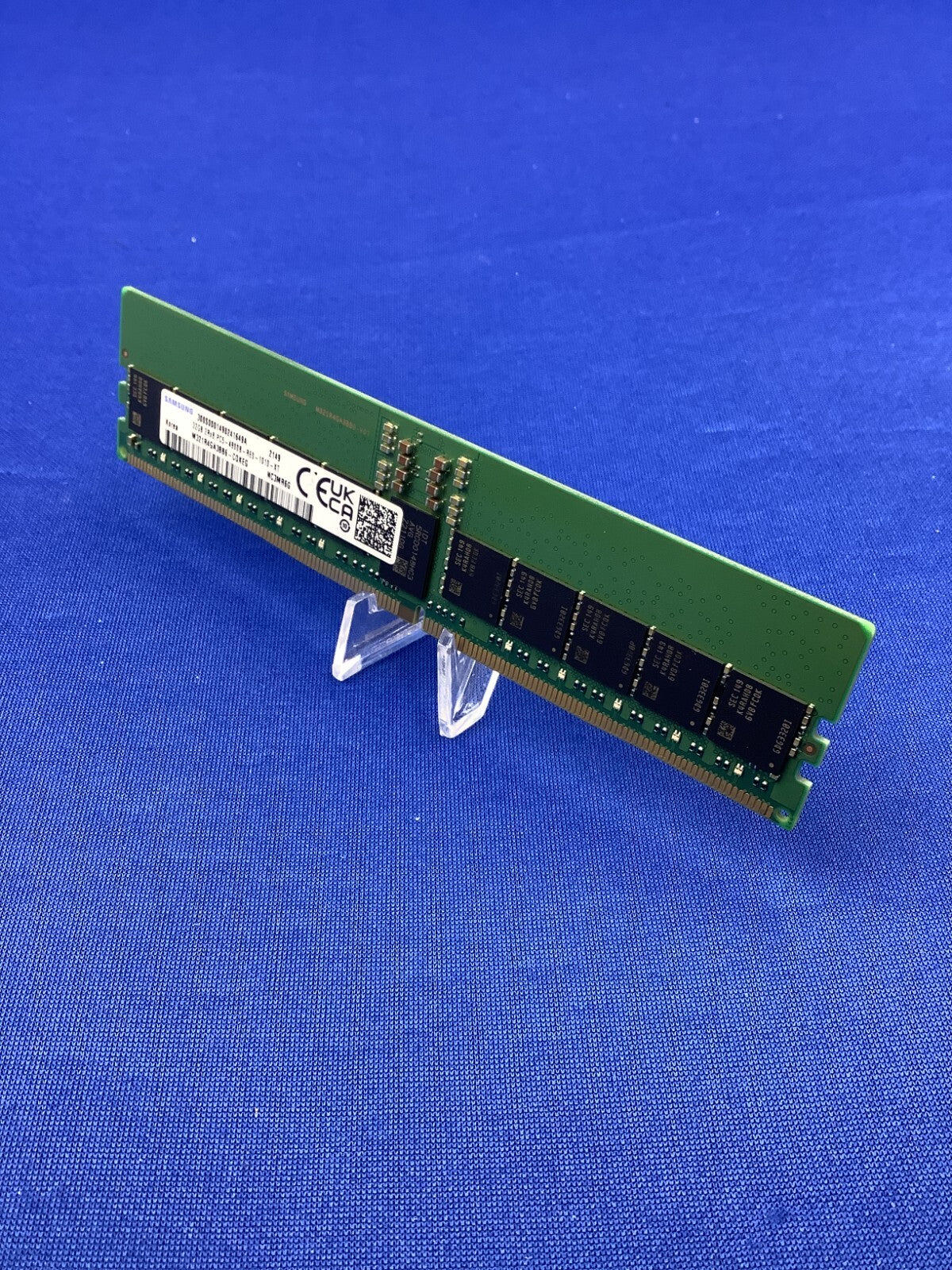 M321R4GA3BB6-CQK SAMSUNG 32G (1X32GB) 2RX8 PC5-4800B RDIMM MEMORY