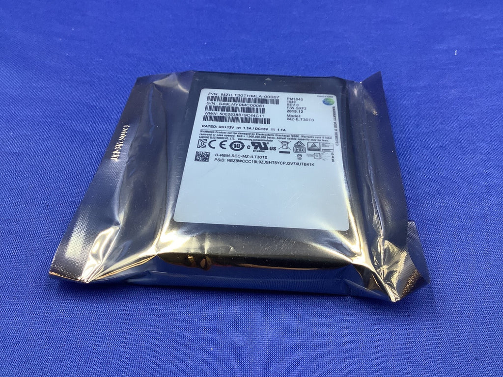 MZ-ILT30T0 Samsung PM1643 30.72TB TLC SAS 12Gb/s 2.5IN SSD MZILT30THMLA