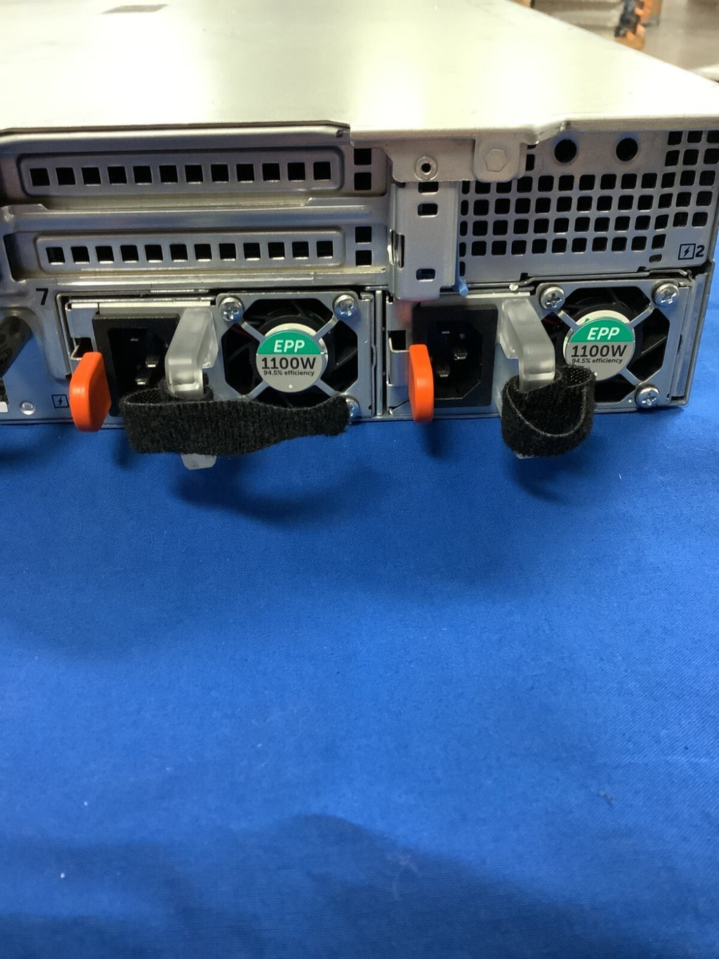 Dell EMC XC730 G13 16 bay 2.5"  072T6D 2x1100w PSU Heatsink Fans cables 16GB SD