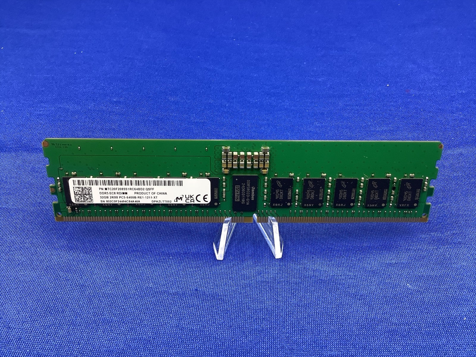 MTC20F2085S1RC64BD2  MICRON 32GB (1X32GB) 2Rx8 PC5-6400B RDIMM MEMORY