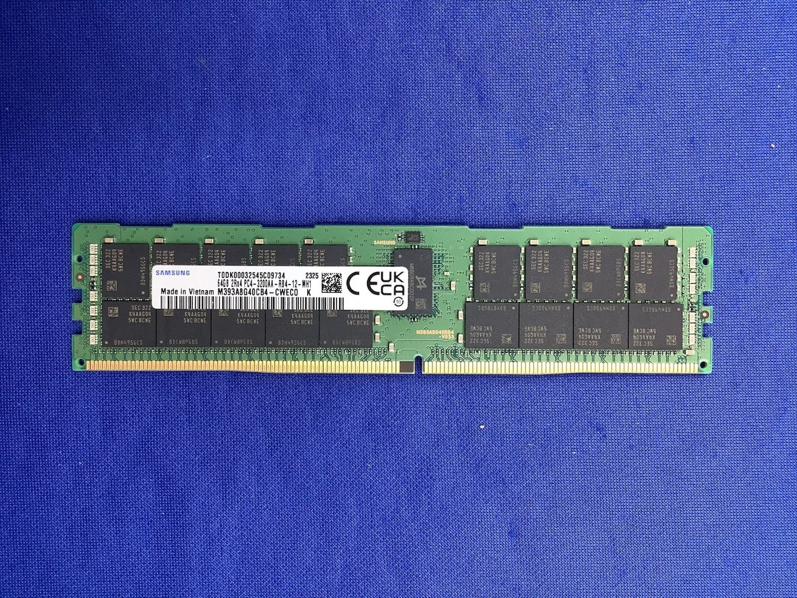 M393A8G40CB4-CWE SAMSUNG 64GB (1X64GB) 2RX4 PC4-3200AA MEMORY