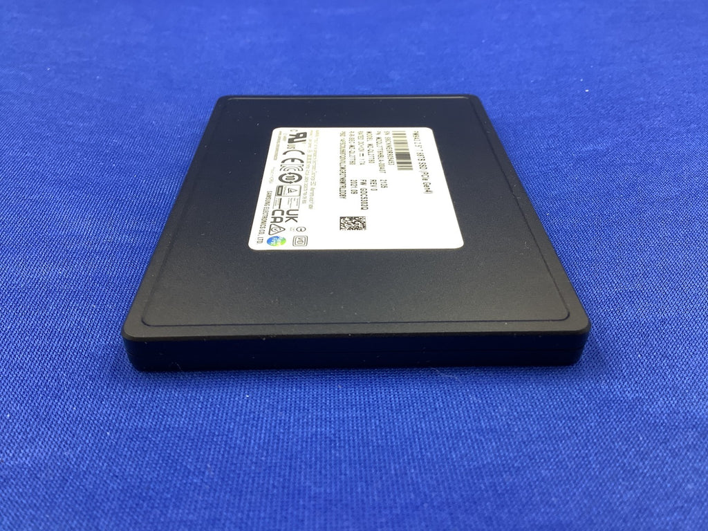 MZ-QL27T60  Samsung PM9A3 7.68TB PCIe Gen4  NVMe U.2 2.5IN MZQL27T6HBLA SSD